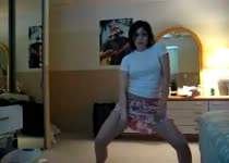 Sexy strippend door het huis