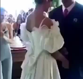 Een huwelijksceremonie van porno sterren